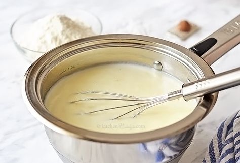 Italian Bechamel Sauce (or White Sauce) is one of the easiest sauces to make. And super versatile, too! Bachemelle Sauce, Tiramisu Recipe Without Eggs, Old Italian Recipes, Bechamel Sauce Recipe, Kitchen Nostalgia, White Pizza Sauce, Easy Tiramisu Recipe, Béchamel Sauce, Custard Sauce