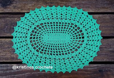 KristinesCrochets : Oval Doily Table Runner Crochet Pattern Crochet Oval Table Runner, Crochet Oval Doily, Oval Table Runner, Doily Table Runner, Crochet Oval, Crochet Table Runners, Runner Crochet, Placemat Patterns, Table Runner Tutorial