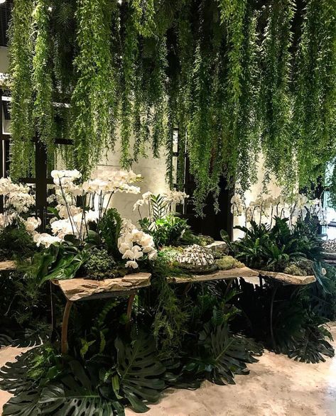 Forest Party Theme Decoration, Forest Ceiling, Forest Wedding Decorations, House Of Flora, Enchanted Forest Decorations, Indoor Event, Flower Installation, Forest Decor, Green Decor