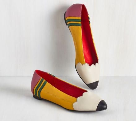 Pencil Shoes, Quirky Girl, Girls Gift Guide, Vintage Flats, Quirky Fashion, Teacher Style, Teacher Outfits, Unique Shoes, Purim