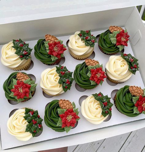 Morgy Cakes, LLC on Instagram: “Christmas cupcake preorders!!! 🎄🧁❤️ There will be 3 flavor options: vanilla, peppermint chocolate, or gingerbread, all with vanilla…” Sweater Cupcakes, Cupcakes For Christmas, Christmas Red Velvet, Merry Christmas Cake, Christmas Cupcakes Recipes, Christmas Cupcakes Decoration, Christmas Themed Cake, Cake Decorating For Beginners, Baking Art