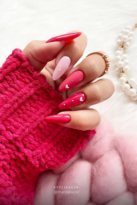 30 Heart Nail Designs Heart Nail Designs, Valentine Nail Art, February Nails, Valentine Nails, Deco Rose, Nail Designs Valentines, Nails Polish, Festival Nails, Summer Nails Colors