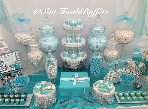 Tiffany dessert bar Tiffany Baby Shower Theme, Tiffany Theme Party, Breakfast At Tiffanys Party Ideas, Tiffany Themed Bridal Shower, Tiffany Birthday Party, Tiffany Birthday, Tiffany Baby Showers, Tiffany Blue Weddings, Cake Breakfast