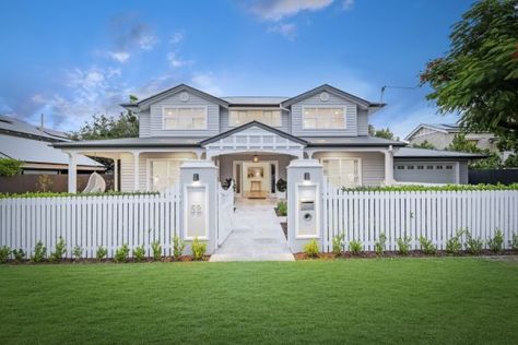 52 Kew Road, Graceville QLD 4075 | Domain Hamptons Home Exterior, Hampton Homes, Hamptons Modern, Timber Staircase, Hampton Style, Minimal House Design, Beautiful Home Designs, Hamptons House, Beach House Design