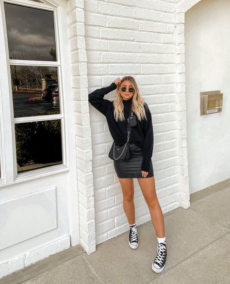 Chuck Taylor High Tops Outfit Women, Chuck Taylor High Tops Outfit, Black Converse Outfit Summer, All Stars Outfit, Josi Pellicano, Converse Outfit Fall, Converse Outfit Summer, High Tops Outfit, Look Festival