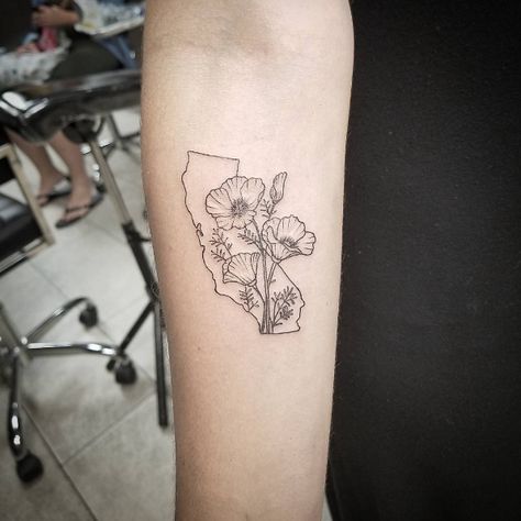 California State Flower Tattoo, Virginia Tattoo Ideas, California State Tattoos, Cali Tattoo, California Poppy Tattoo, Papa Tattoo, Tat Inspiration, State Tattoos, California Tattoo