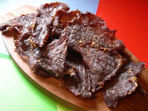 Beef Jerky Easy Tailgate Food, Dehydrated Recipes, Beef Jerky Recipe, Homemade Beef Jerky, Easy High Protein Meals, Jerky Recipe, Beef Jerky Recipes, Dehydrated Foods, Jerky Recipes