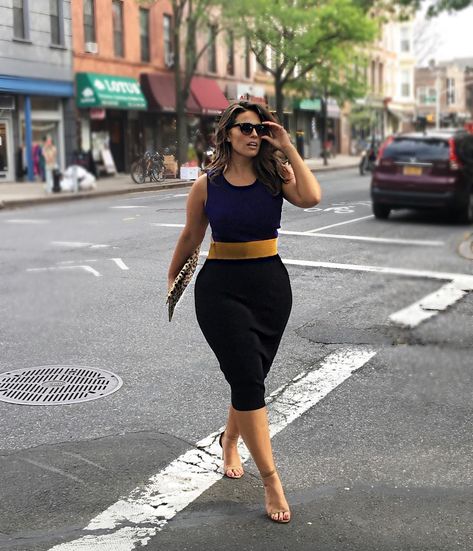 Ashley Graham Style, Trendy Swimwear, Ashley Graham, Curvy Girl Fashion, Harpers Bazaar, Look Plus, Curvy Fashion, Moda Fashion, Womens Fashion Casual