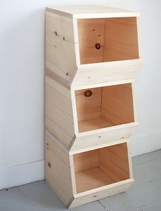 Storage Bins Diy, Small Woodworking Shop Ideas, Small Woodworking Shop, Easy Woodworking Projects For Beginners, Woodworking Shop Ideas, Wood Bin, Woodwork Designs, Diy Wood Work, Diy Toy Storage