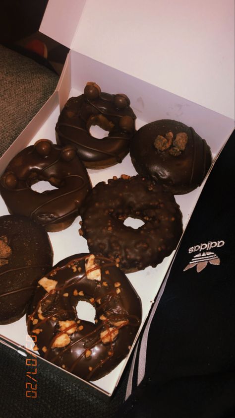 Las donas de Krispy Kreme son vida Krispy Kreme, Brownies, Tumblr, Quick Saves