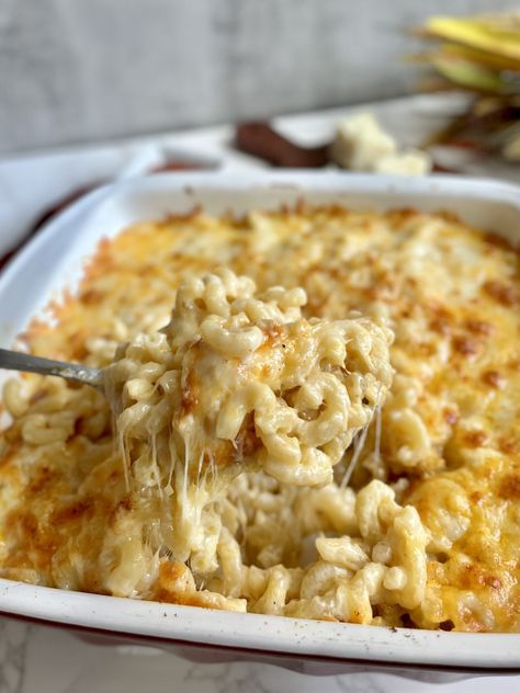 Easy Baked Mac and Cheese Easy Baked Mac And Cheese, Ultimate Mac And Cheese, Baked Mac And Cheese Recipe, Easy Cheese Recipes, Easy Macaroni, Thanksgiving 2024, Thanksgiving Cooking, Baked Mac N Cheese, Mac And Cheese Recipe