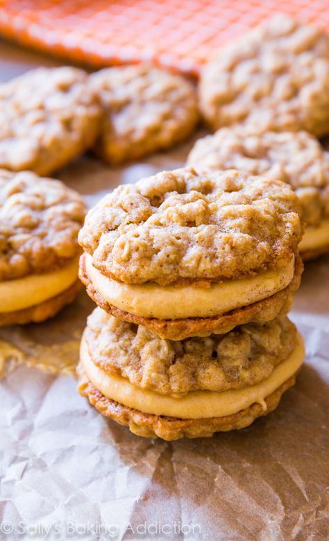 Oatmeal Pumpkin Creme Pies Oatmeal Pumpkin, Pumpkin Cream Pie, Fall Cookie Recipes, Pumpkin Oatmeal Cookies, Funnel Cakes, Pumpkin Oatmeal, Pumpkin Cream, Pumpkin Cookies, Pumpkin Dessert