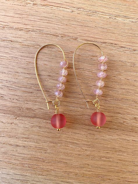 Kidney Ear Wire Earrings, Pink Sea Glass, Wire Jewelry Earrings, Earrings Diy Handmade, Sea Glass Beads, Engagement Mehndi Designs, Handmade Jewelry Tutorials, Ear Cuff Earings, Handmade Fashion Jewelry