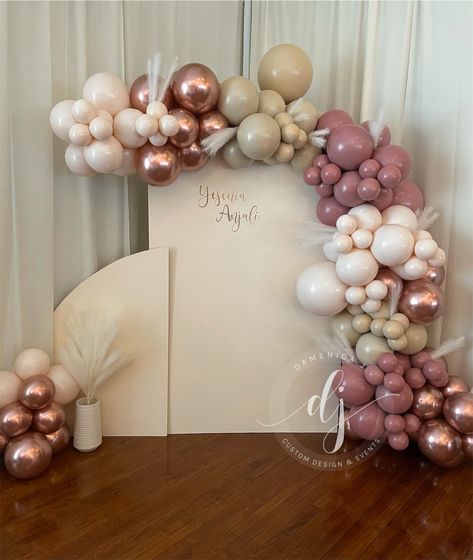 Diy Backdrop Stand, Blush Balloons, Moms 50th Birthday, First Communion Decorations, Girls Birthday Party Themes, Garland Backdrops, Gold Backdrop, Blush Cream, Girl Birthday Decorations