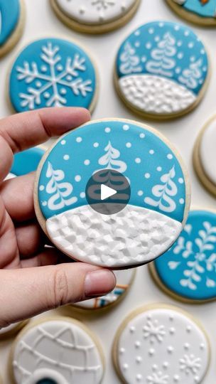 456K views · 13K reactions | The Graceful Baker on Reels | Michael Bublé · Winter Wonderland The Graceful Baker, Royal Icing Christmas Cookie Ideas, Snowman Cookies Royal Icing, Royal Icing Christmas Cookies Ideas, Christmas Royal Icing Cookies, Winter Cookies Decorated, Flooded Cookies, Graceful Baker, Royal Icing Christmas Cookies