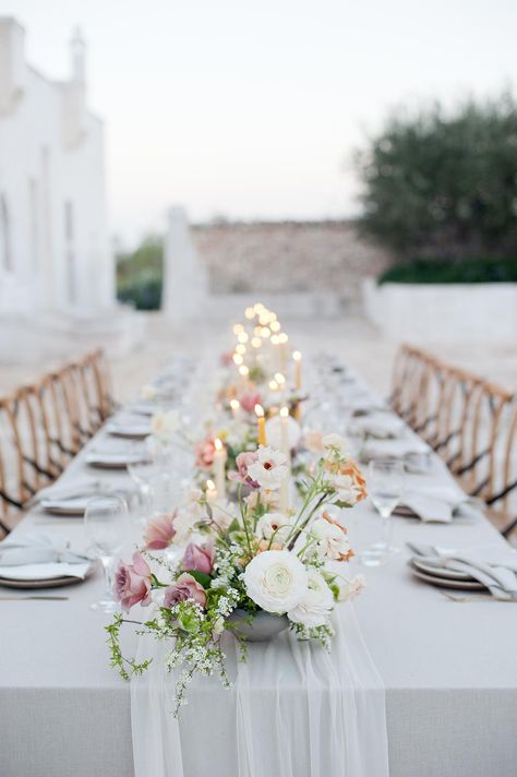 Wedding Tablescapes Long Romantic, Romantic Wedding Colors, Place To Get Married, Married In Italy, Long Table Wedding, Getting Married In Italy, Low Centerpieces, Romantic Wedding Inspiration, Reception Inspiration