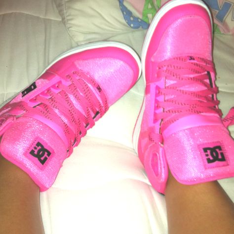 Love shoes!! #DC #neon PINK Oc Style, Rob Dyrdek, Pink Obsession, Favourite Colour, Kinds Of Shoes, Everything Pink, Dc Shoes, Sneaker Collection, Dc Sneaker