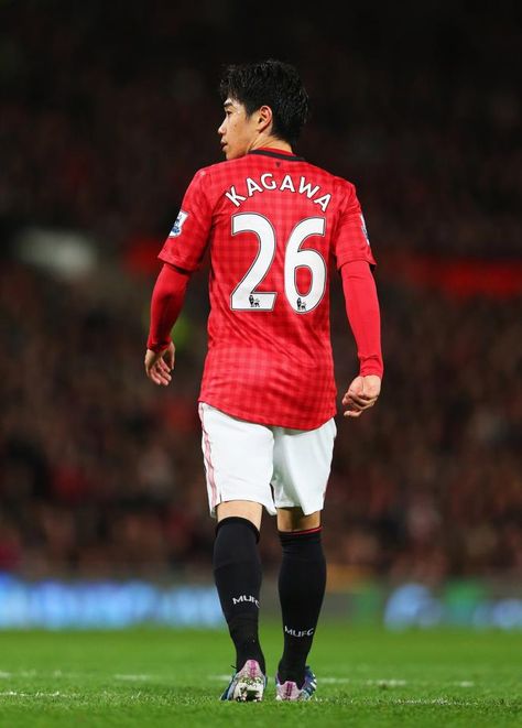 Shinji Kagawa Soccer Is Life, Shinji Kagawa, Football Life, Football Photography, Manchester United Football Club, Kagawa, Manchester United Football, Soccer Balls, Soccer Player