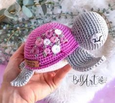 Página con todos los patrones de amigurumis gratuitos que he encontrado por Internet, entre ellos este patrón AMIGURUMI TORTUGA y muchos más Crochet Turtle Pattern, Pola Topi, Crochet Animal Amigurumi, Crochet Turtle, Turtle Pattern, Crochet Animals Free Patterns, Crochet Amigurumi Free Patterns, Crochet Amigurumi Free, Crochet Teddy