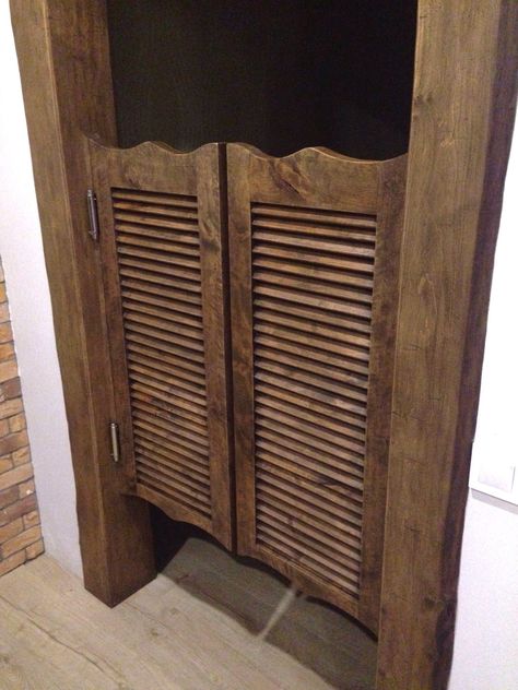 Wooden Saloon Doors, Saloon Doors Kitchen, Saloon Doors For Pantry, Cowboy Door Design, Saloon Style Doors, Diy Saloon Doors, Swinging Doors Kitchen, Saloon Doors Swinging, Cowboy Door