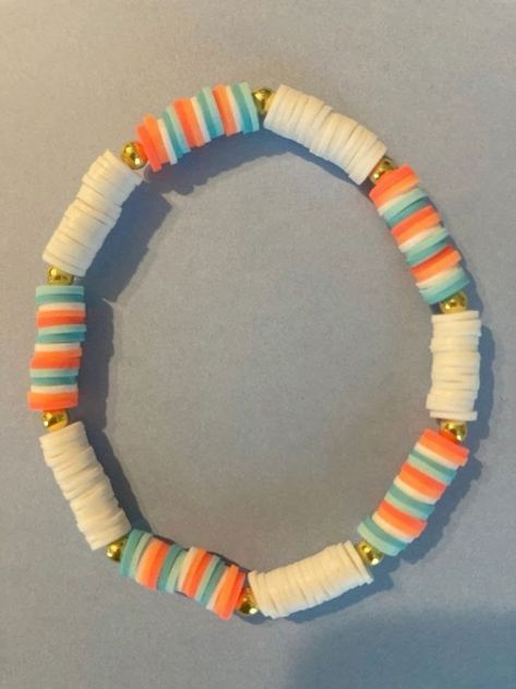 Clay Bead Inspo, Cute Bracelet Ideas, Clay Bracelet Ideas, Clay Bead Ideas, Make Clay Beads, Clay Bead Bracelet Ideas, Bracelet Business, Bead Bracelet Ideas, Clay Bead Bracelets