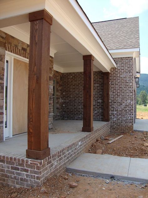 Porch Column Makeover – Faux-Real! – thesavvyseeker Wood Posts On Front Porch, Wood Post With Brick Base, Fiberglass Porch Columns, Column Makeover, Cedar Columns, Timber Porch, Rustic Windows, Front Porch Columns, Design Interior Modern