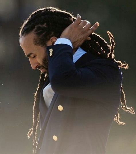 Suit and tie with locs Mens Dreadlock Styles, Dreadlocks Men, Dreadlock Hairstyles For Men, Natural Man, Dreadlock Styles, Dreads Styles, Dreadlock Hairstyles, Good Looking Men, Locs