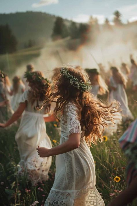 Understanding The Wiccan Rede - The Daily Dish Helen Core, Imbolc Ritual, Spiritual Woman, Retro Witch, Wiccan Rede, Protection Symbols, Glinda The Good Witch, Spiritual Retreat, Tarot Card Readers