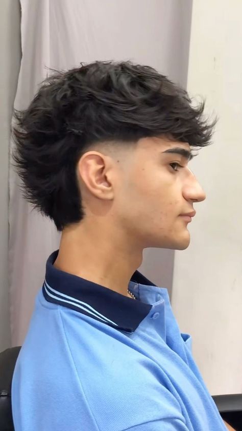 Mullet Fade Haircut, Hairstyles Zayn, Brazil Hair, Fade Haircut Curly Hair, Young Men Haircuts, Mullet Fade, Mohawk Hairstyles Men, Mens Haircuts Short Hair, Guy Haircuts Long