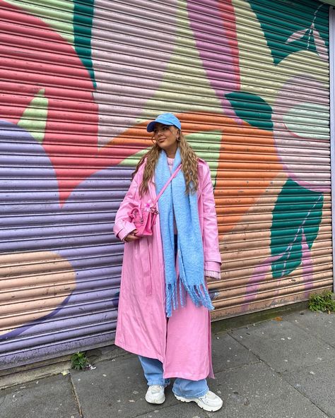 powder blue & baby pink for the start of spring🌸🩰💎🪷🪺 #springstyle #springoutfit #colourfuloutfit | Instagram Yellow Blue Outfit, Blue And Pink Outfit, Start Of Spring, Colourful Style, Cool Girl Style, Blue Outfit, Blue Baby, Pink Outfit, Powder Blue