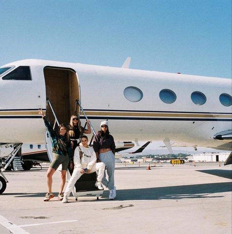 Royal Elite Series, Royal Elite, Rina Kent, Private Plane, Super Rich Kids, Life Vision Board, Elite Series, Best Friends Aesthetic, Luxury Lifestyle Dreams