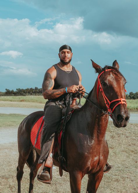 Animal Interactions, Woman Riding Horse, Man On Horse, Black Cowboys, Southern Culture, Cowboy Aesthetic, Black Cowgirl, Black Cowboy, Western Movie