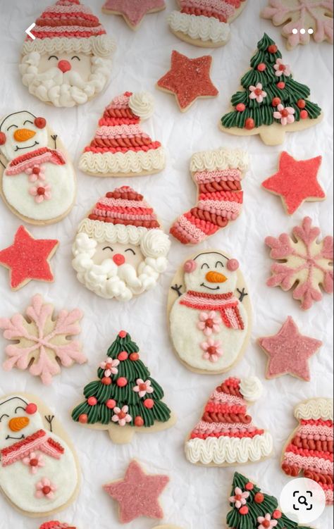 Sugar Cookie Simple Decorating, Easy Sugar Cookie Decorating Christmas, Buttercream Frosted Christmas Cookies, Christmas Buttercream Cookies, Christmas Cookies Buttercream, Buttercream Christmas Cookies, Christmas Buttercream, Icing Videos, Cookies 2023