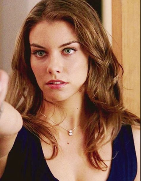 Bela Talbot, Supernatural Bella Supernatural, Bela Talbot, Lauren Cohen, Maggie Greene, Lauren Cohan, Woman Crush, Celebrities Female, Supernatural, Beautiful People