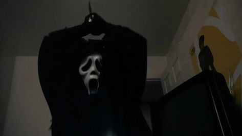 Ghostface Laptop Wallpaper, Scream Pc Wallpaper, Scream Laptop Wallpaper, Scary Wallpaper Pc, Ghostface Wallpaper Laptop, Scream Wallpapers Laptop, Horror Laptop Wallpaper, Ghost Face Banner, Horror Wallpaper Pc