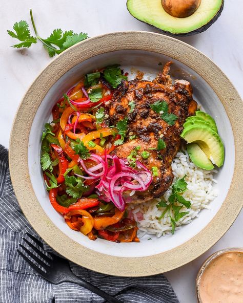 Fajita Roast Chicken Bowl | Nourish Deliciously Peppers Pickled, Fajita Spices, Roast Chicken Dinner, Cooking Basmati Rice, Fajita Bowls, Chicken Fajita, Chipotle Sauce, Avocado Slices, Midweek Meals