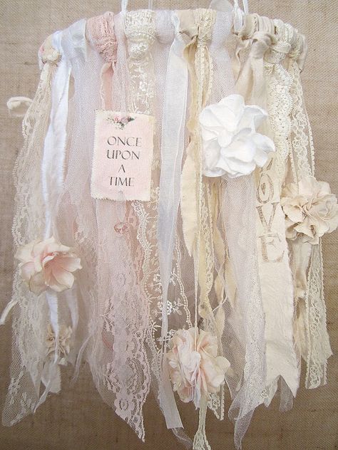 **** Please note that these mobiles are all hand made and made-to-order. Please take a look at my shipping time frame to be sure it works with your timing.**** Thanks so much!! This vintage shabby chic style baby girl mobile is made with lots of ribbon, lace, pom poms, flowers, canvas Vintage Baby Girl Nursery, Cocina Shabby Chic, Shabby Chic Decorating, Diy Luminaire, Baby Deco, Styl Shabby Chic, Vintage Nursery Decor, Baby Mobil