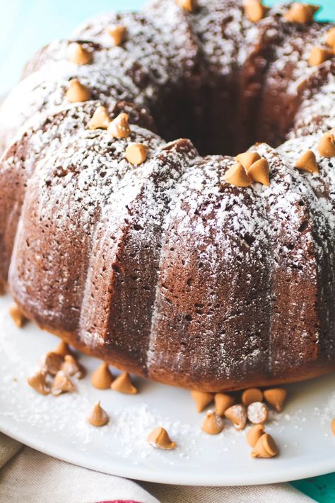 Spicy Cake, Banana Butterscotch, Gingerbread Bundt Cake, Cream Cheese Bundt Cake, Banana Cake Recipes, Cream Cheese Swirl, Apple Bundt Cake, Butterscotch Cake, Butterscotch Sauce