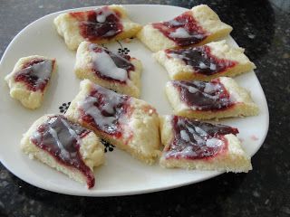 Taste Buds are the Best Buds: Raspberry Jam Diagonal Cookies American Test Kitchen, Fruity Cookies, Passover Desserts, Italian Christmas Cookies, Jam Cookies, Custard Tart, America's Test Kitchen, Americas Test Kitchen, Raspberry Jam