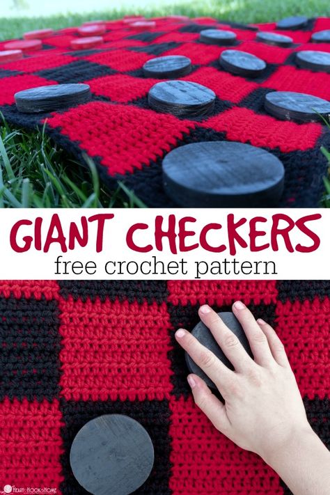 A giant game of checkers is such a fun way to pass the afternoon with the family. What better way than with a crochet checkers game pattern?! Corak Krusye, Giant Checkers, Giant Crochet, Crochet Game, Checkers Game, Confection Au Crochet, Checker Board, Crochet Tips, Crochet Afghans