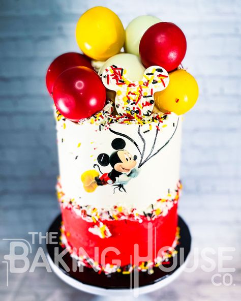 4 Layer Cake, Mickey Mouse Balloon, Mickey Mouse Birthday Cake, Mouse Birthday Cake, 8th Birthday Cake, Fiesta Mickey Mouse, Mickey Mouse Balloons, Meringue Buttercream, Swiss Meringue Buttercream