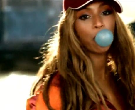 Beyonce Crazy In Love Beyonce, Beyoncé Crazy In Love, Beyonce Crazy In Love, Crazy Love Quotes, Beyonce Lemonade, Beyonce Hair, Sasha Fierce, Crazy In Love, Big Bubbles