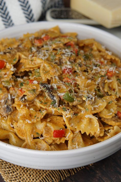 Creamy Cajun Pasta: A Comforting Dish in Under 30 Minutes - A Food Lover's Kitchen Cajun Mushroom Pasta, Creamy Cajun Linguine, Cajun Veggie Pasta, Cajun Cream Sauce, Creamy Cajun Pasta, Pork Pasta, Homemade Cajun Seasoning, Cajun Pasta, Tortellini Pasta