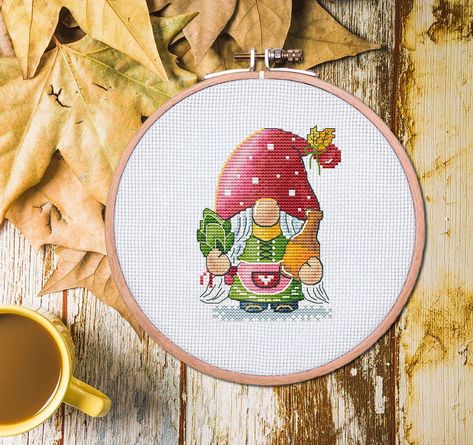 Kawaii Embroidery, Tapestry Diy, Fairy Kawaii, Diy Kids Room Decor, Diy Tapestry, Gnome Cross Stitch, October Fest, Embroidery Mini, Wedding Cross Stitch Patterns