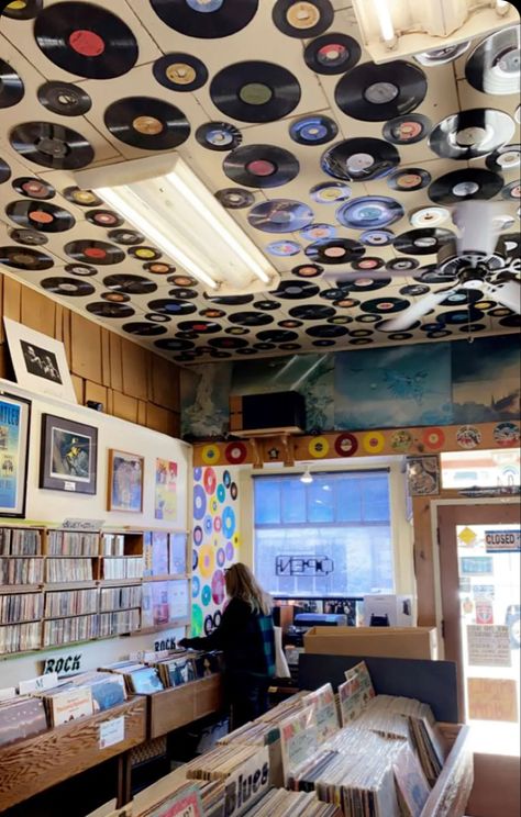 Records On Ceiling, Shop Ceiling Design, Records Hanging From Ceiling, Vinyl Shop Aesthetic, Music Shop Aesthetic, Vinyl Shop, Record Shop Aesthetic, Record Stores, Vintage Record Store