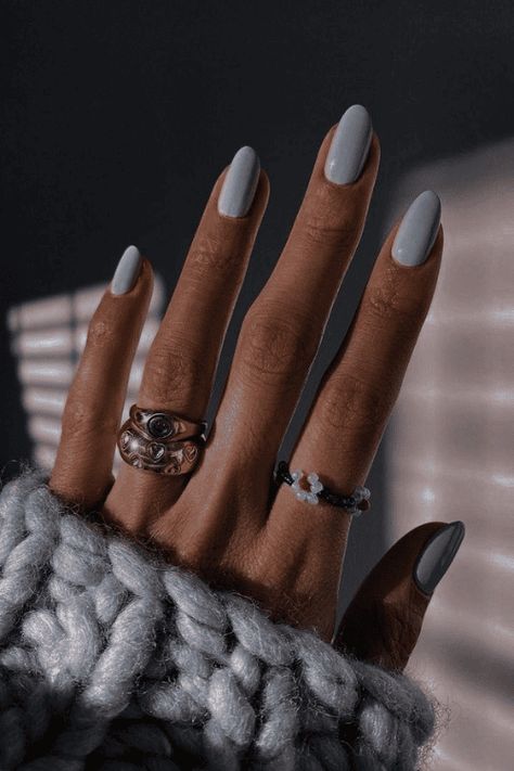 Copper Nail Color, Dark Skin Nail Color, Trending Nail Polish Colors, Taupe Nails, Neutral Nail Color, Simple Fall Nails, Colors For Dark Skin, Cute Nails For Fall, Casual Nails