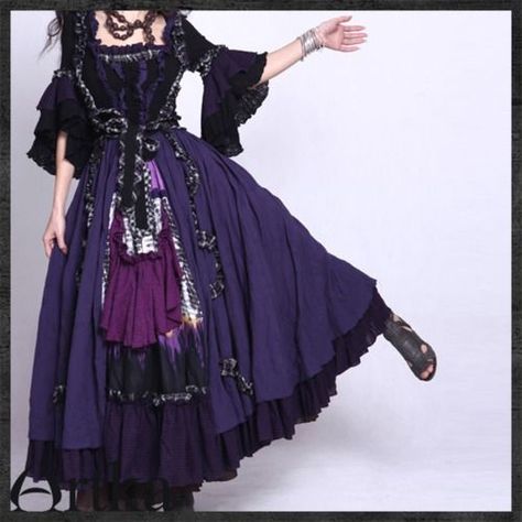 Fair Outfits, Fest Outfits, Witchy Fashion, Witch Outfit, Mori Girl, Costume Outfits, Fantasy Fashion, Coven, Dark Fashion