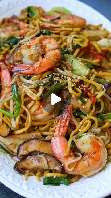 Asian Shrimp Noodles Stir Fry, Shrimp Rice Noodle Stir Fry, Shrimp And Broccoli Chinese Brown Sauce, Shrimp With Snow Peas Stir Fry, Stir Fried Shrimp With Snow Peas And Ginger, Shrimp Chow Mein, Fry Shrimp, Shrimp Noodles, Seonkyoung Longest