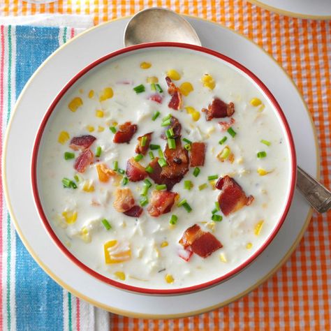 Crab Corn Chowder Crab Corn Chowder Recipe, Crab Corn Chowder, Crab And Corn Chowder, Beef Soups, Crab Chowder, Cheesy Broccoli Soup, Soup Ideas, Bonefish Grill, Pot Pie Soup