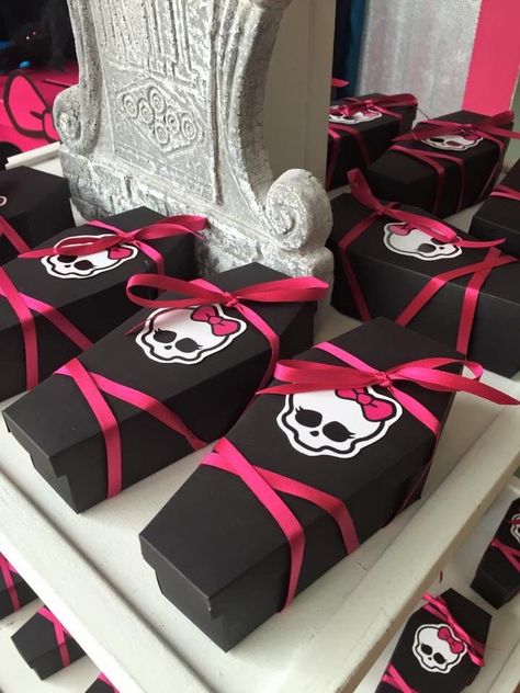 Monster High Halloween, Monster High Birthday Party, 17th Birthday Ideas, 6 Birthday, Monster High Pictures, Monster High Party, Moster High, Monster High Art, Monster High Characters